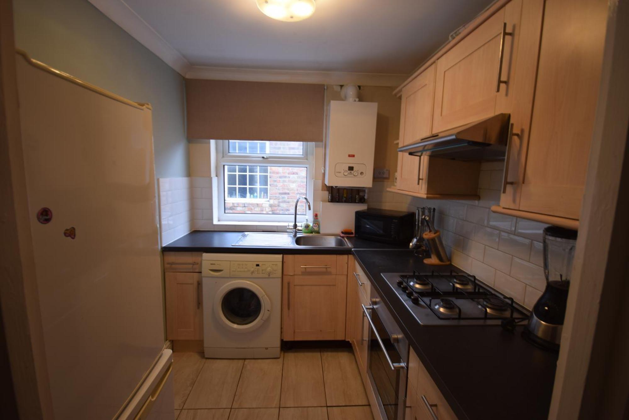 Two Bedroom Flat St Andrews Road London Kültér fotó