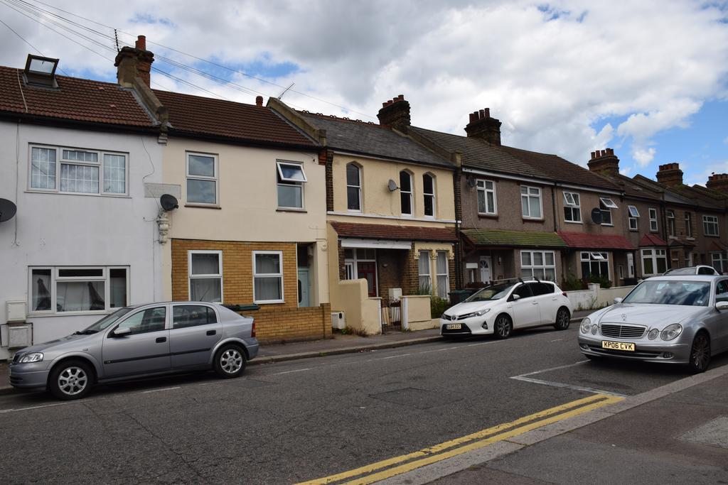 Two Bedroom Flat St Andrews Road London Kültér fotó
